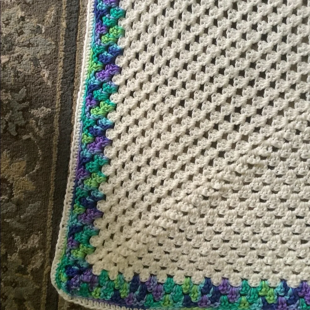 Lap blanket hand crocheted colorful 39” x 39”🌷beautiful stitch nice & wa
